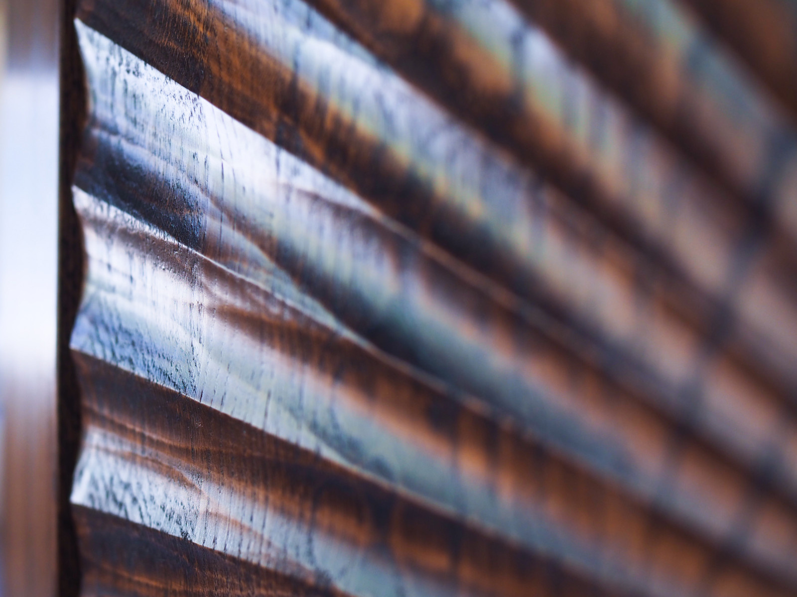 Тумбы и комоды