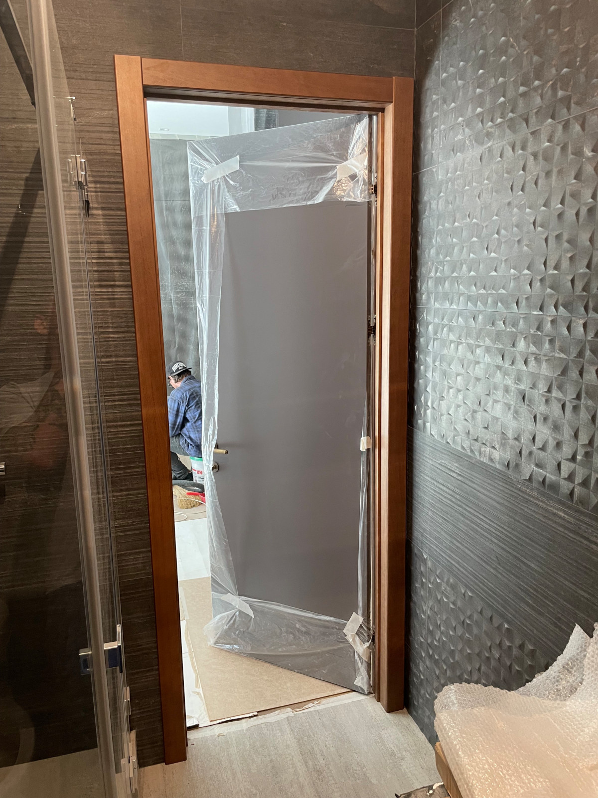 Монтаж наличников из бука