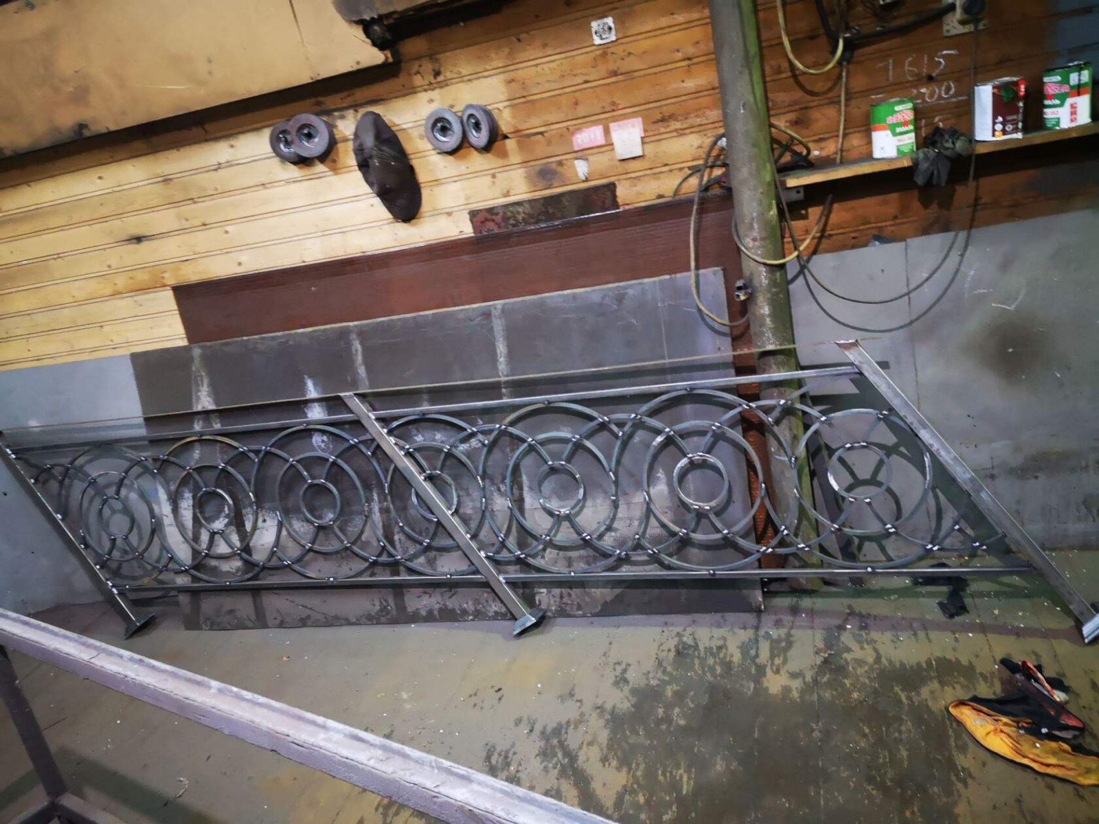 Перила Козероги