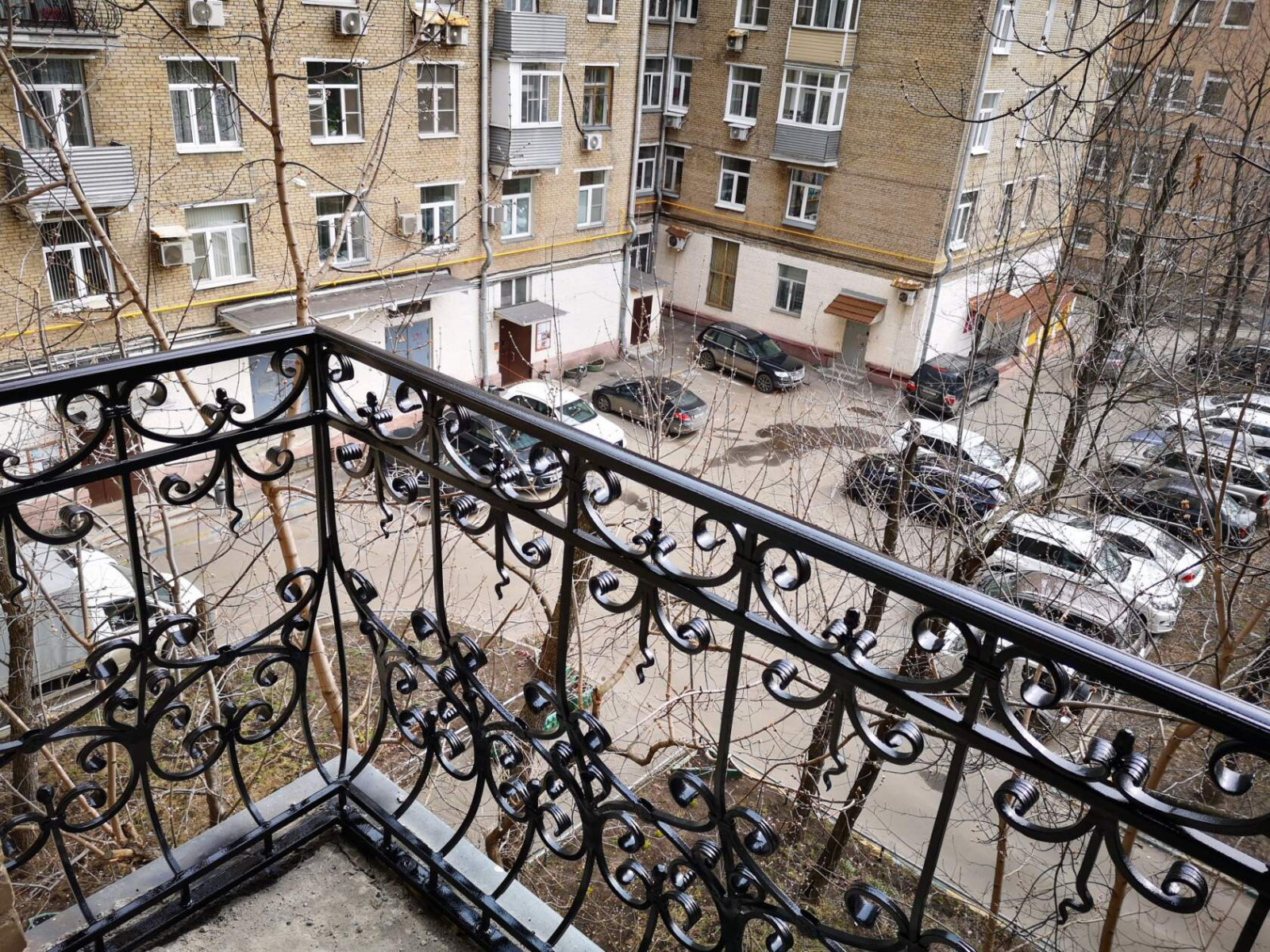 Перила Козероги