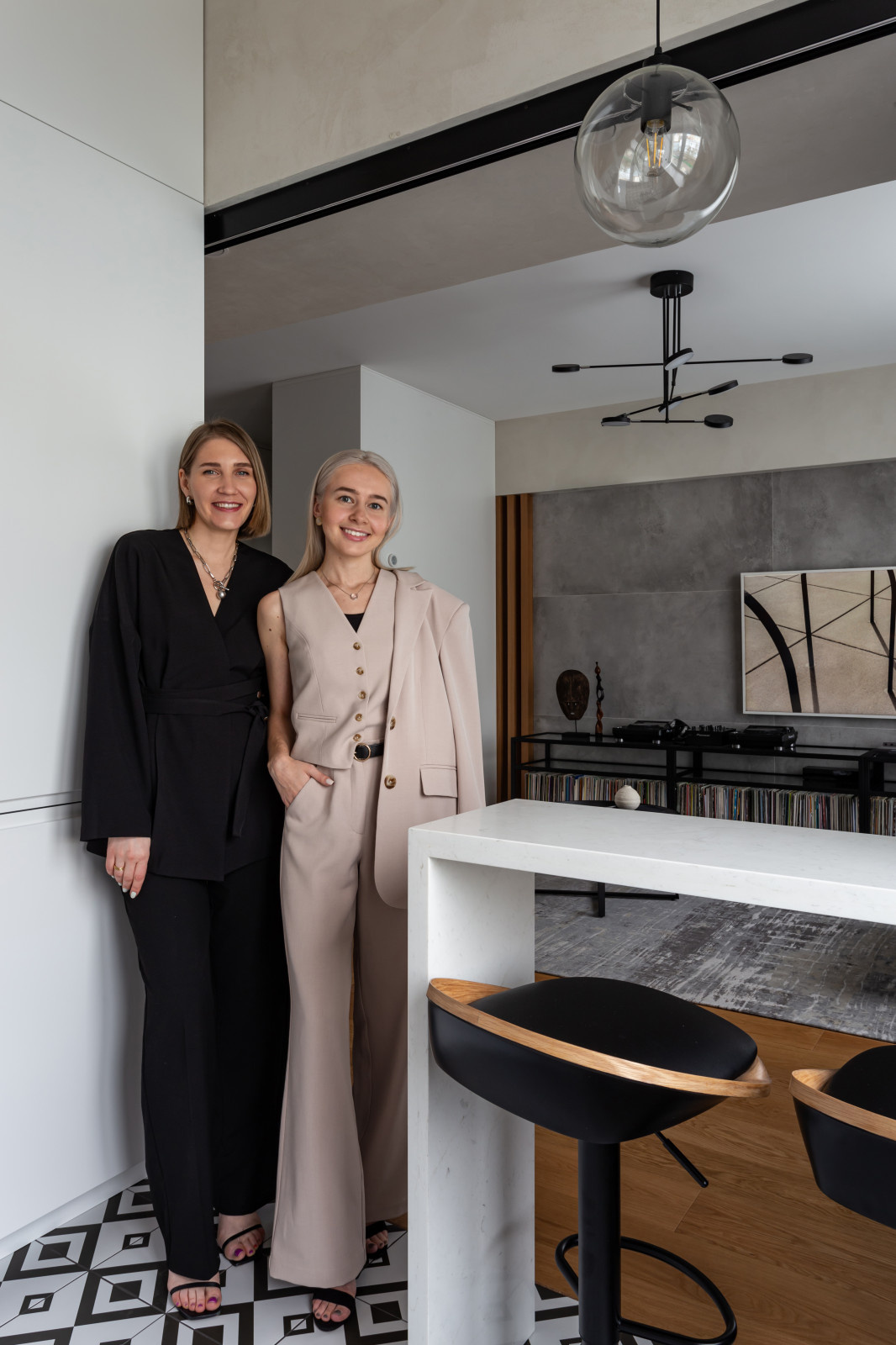 LightТверская