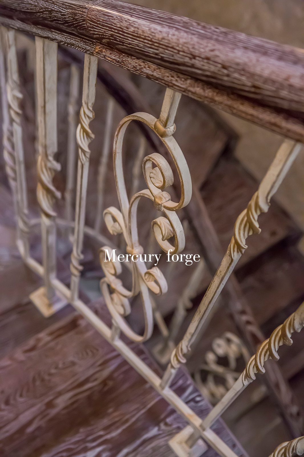 Лестница, кованое ограждение, фабрика Grande forge (Франция), коллекция Традиция