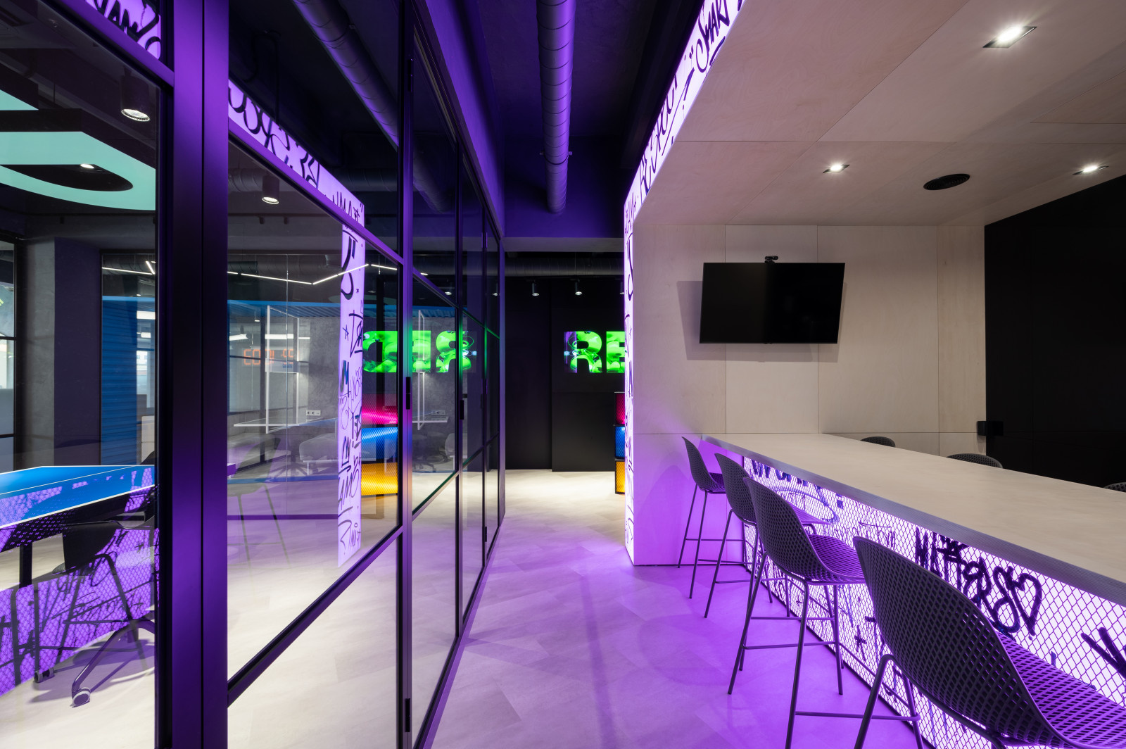 RED AGENCY SPACE