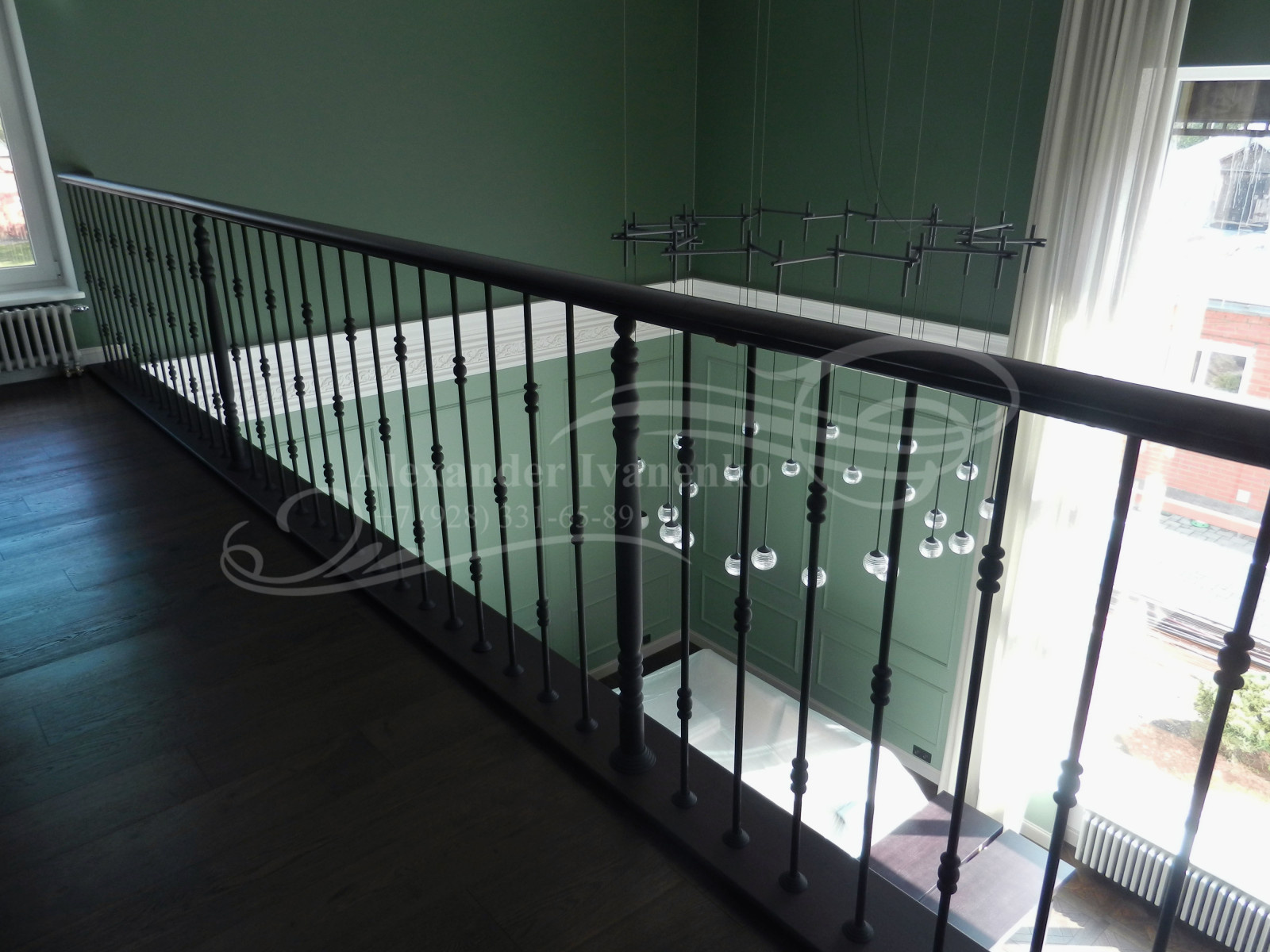 ЛЕСТНИЦА КЛАССИЧЕСКАЯ С ПЛОЩАДКОЙ