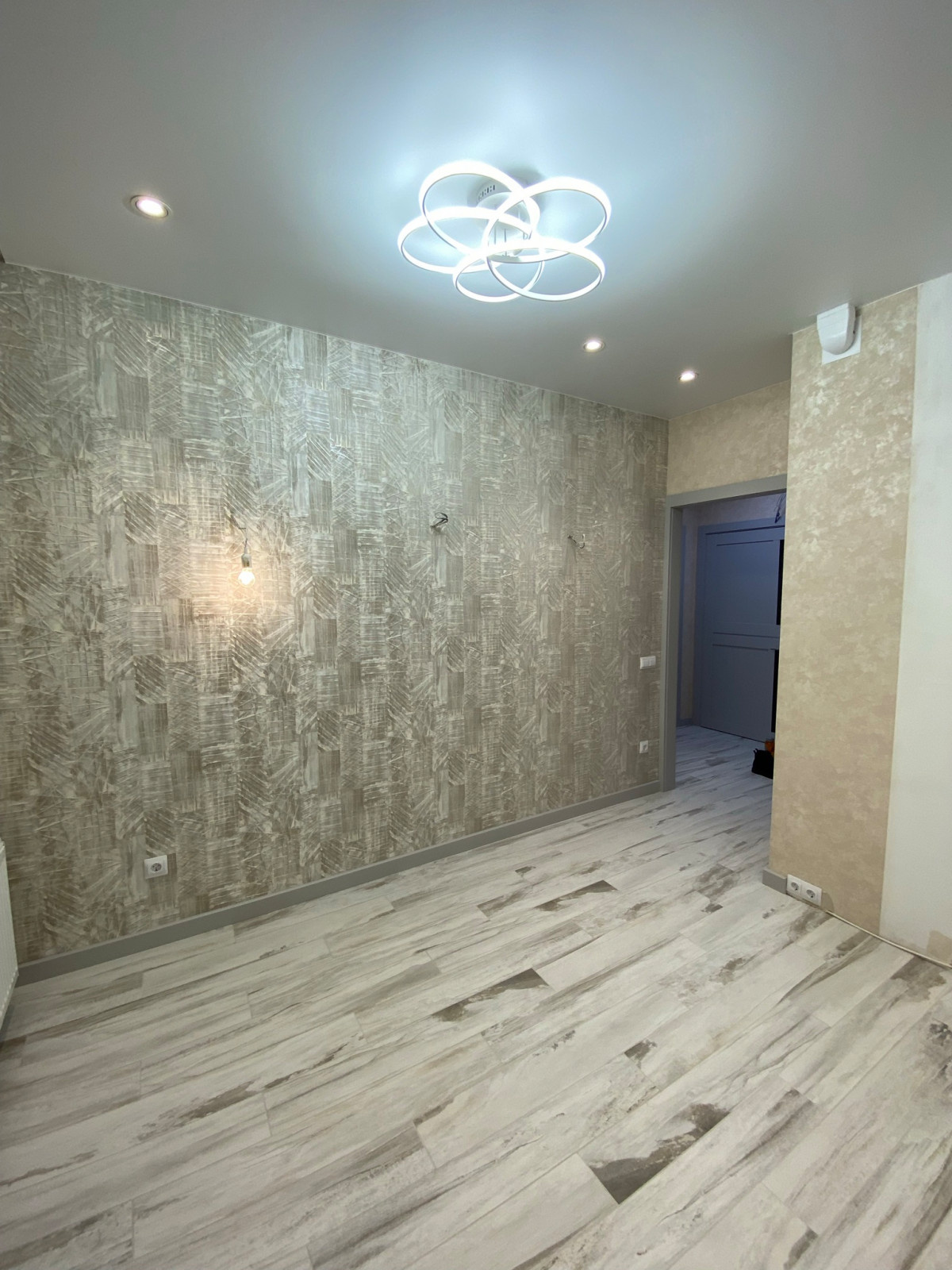 1-к. кв. - 26-я л. ВО д. 7