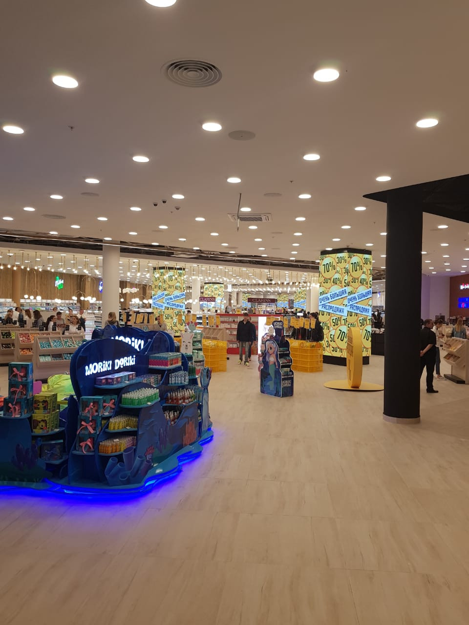 Обложка проекта: Флагманский магазин Л’Этуа́ль