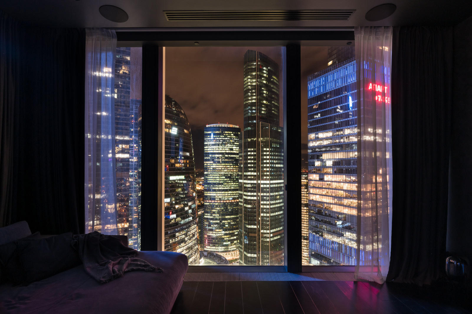 Апартаменты в Neva Towers