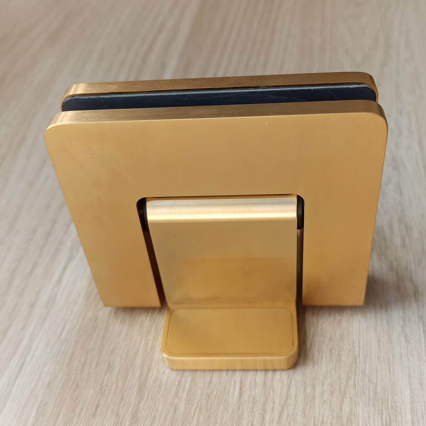 Обложка проекта: Хороший вариант для тех, кто хочет "богато", но "поскромнее"!