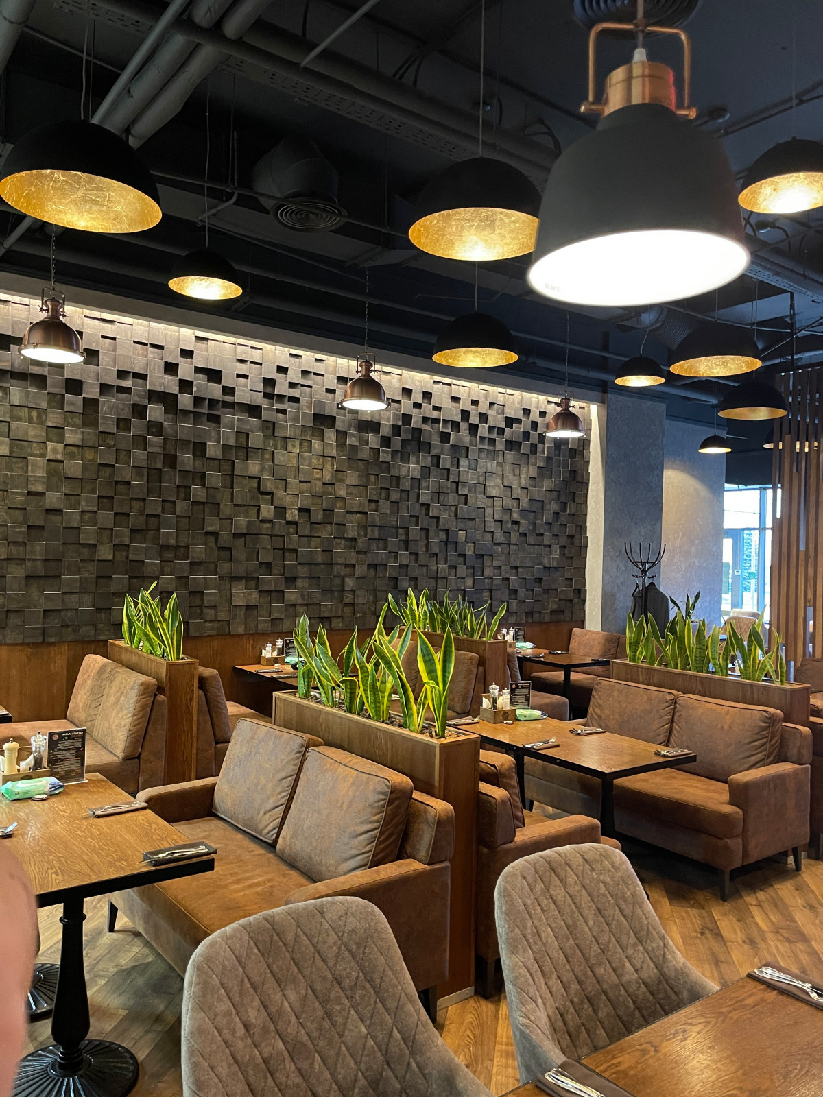 Ресторан ITLE