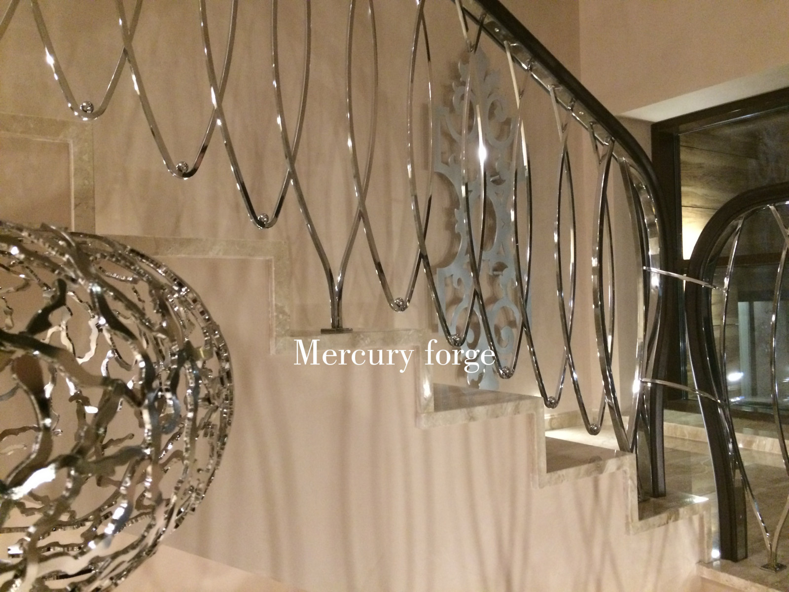 Стальные ограждения