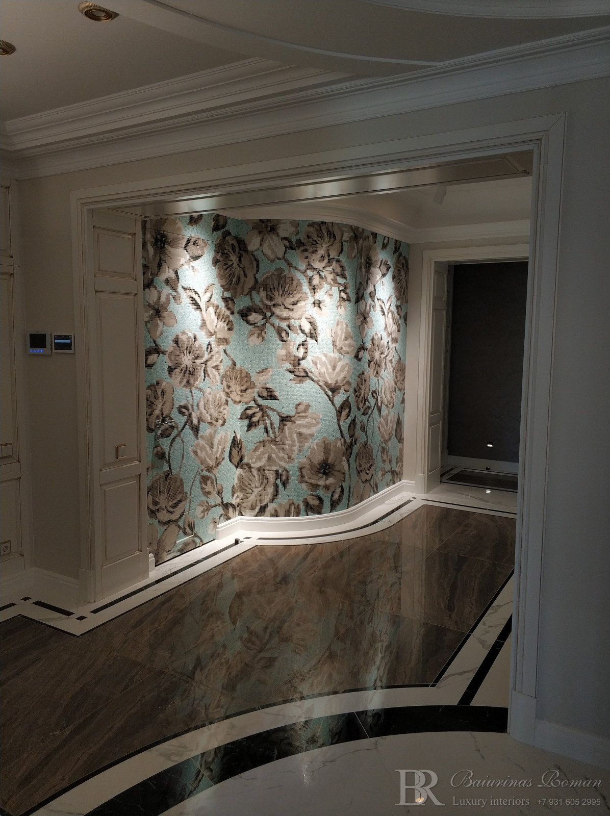 Неоклассика с нотками прованса.