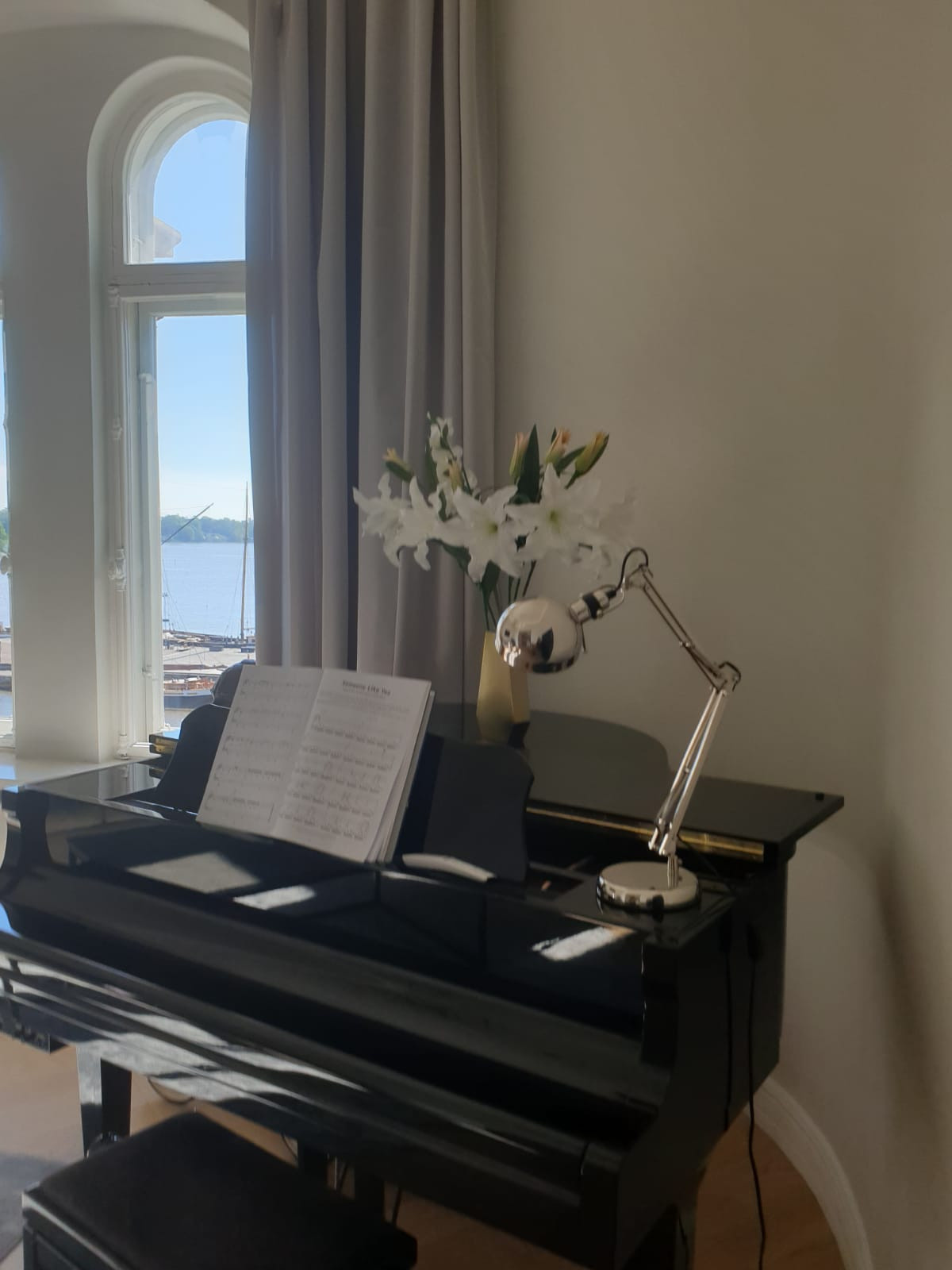 Квартира на набережной