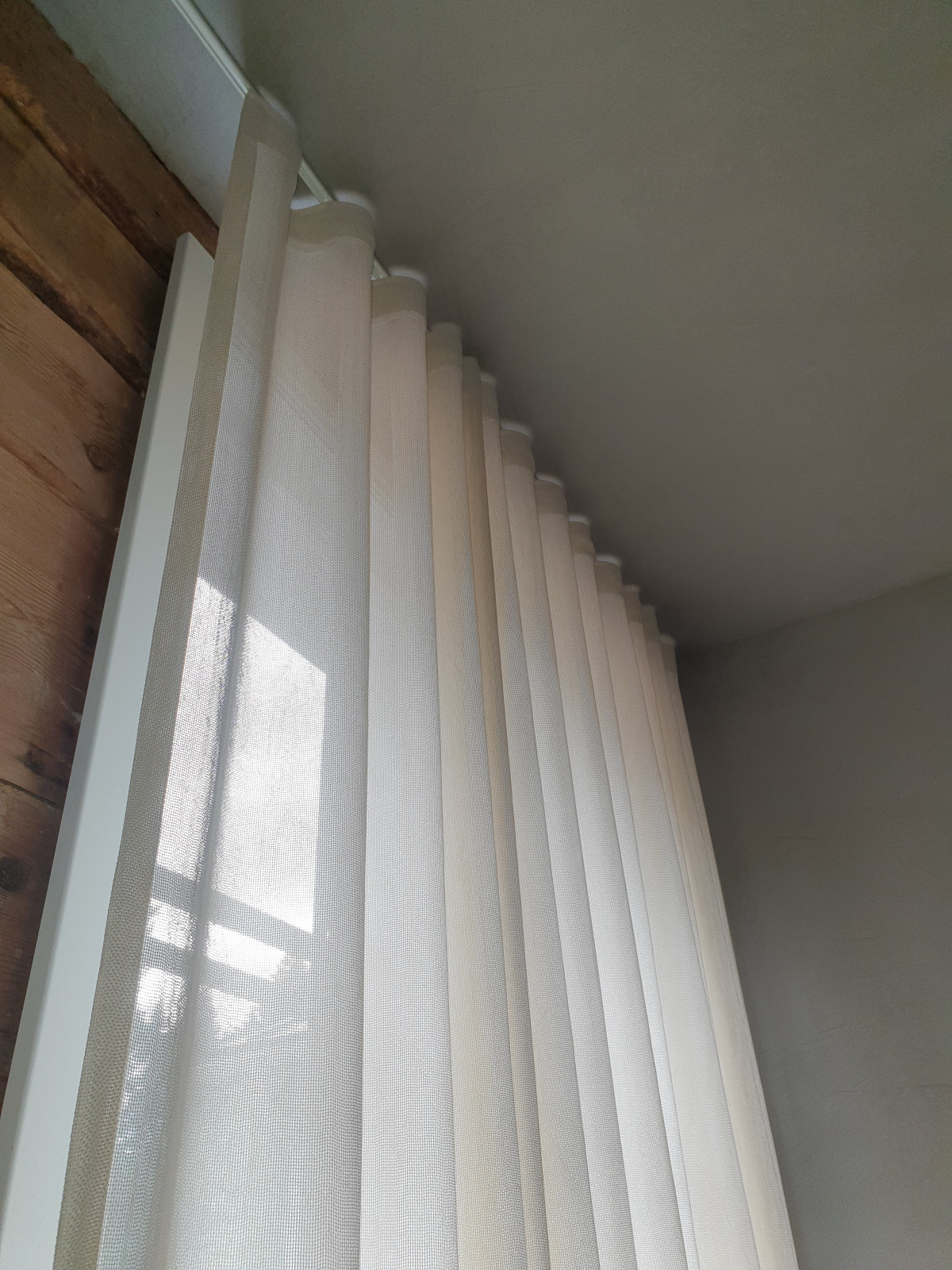 Загородный дом у озера