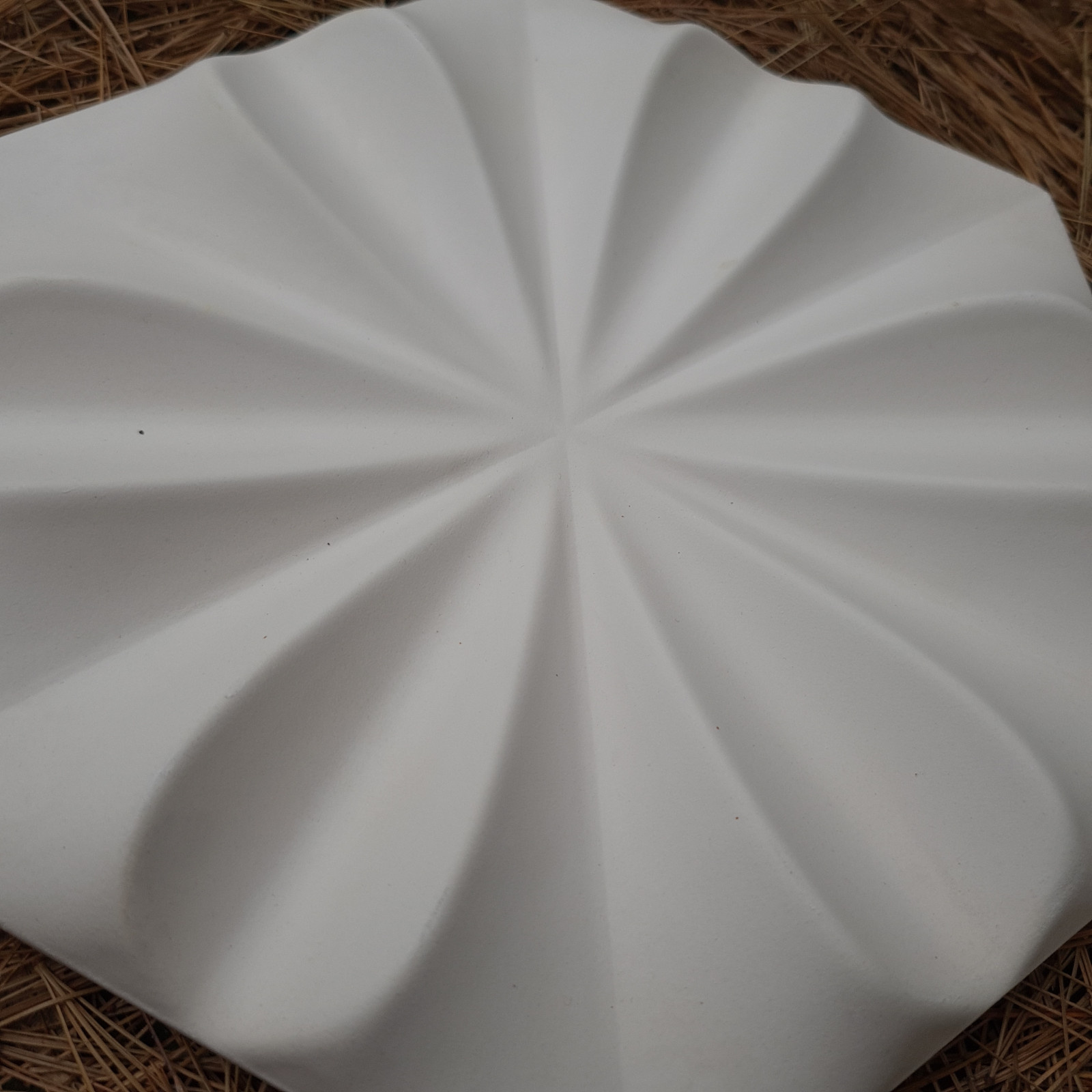 Гипсовые элементы декора