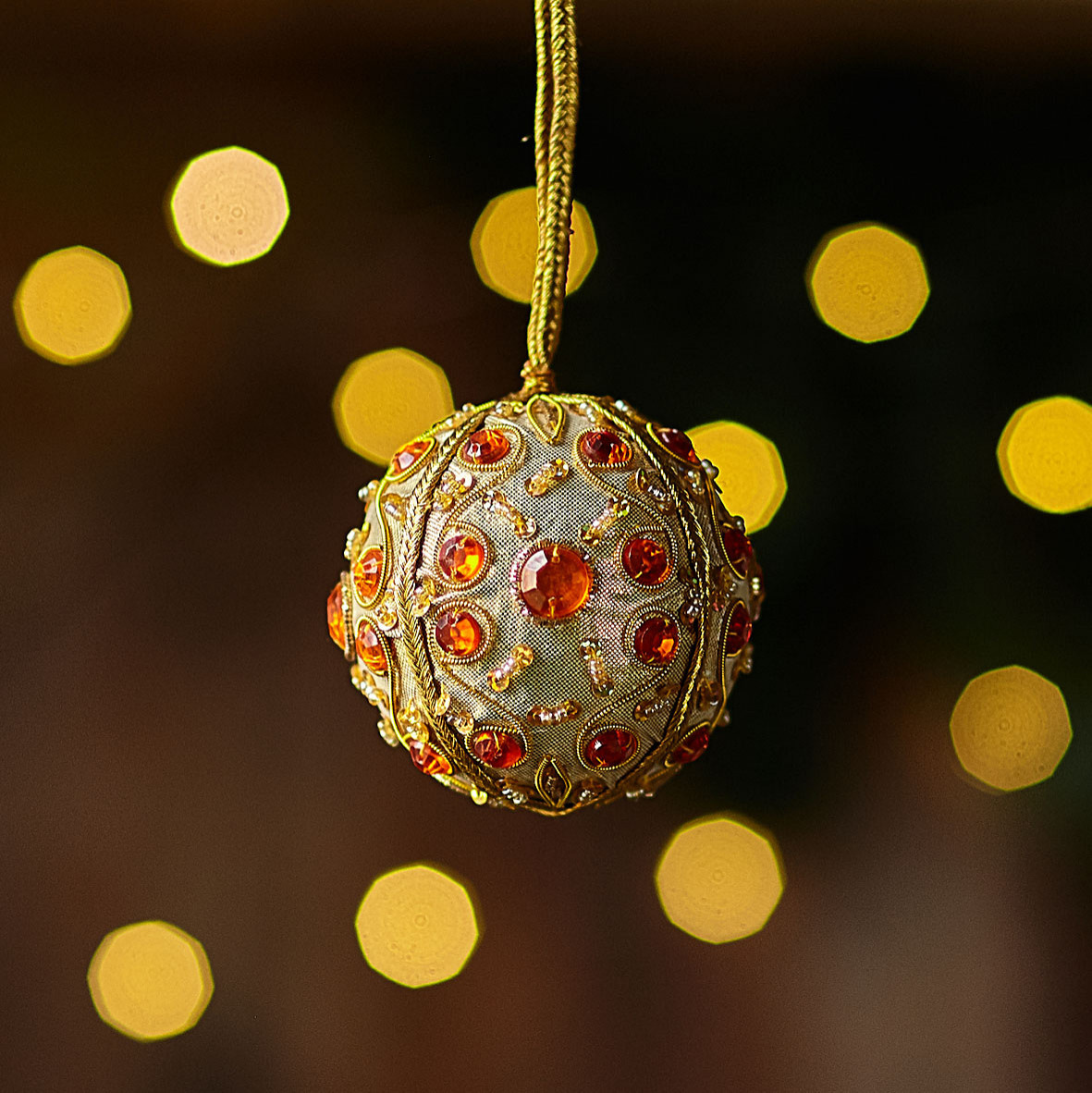 Новогодней шар "Вензель"