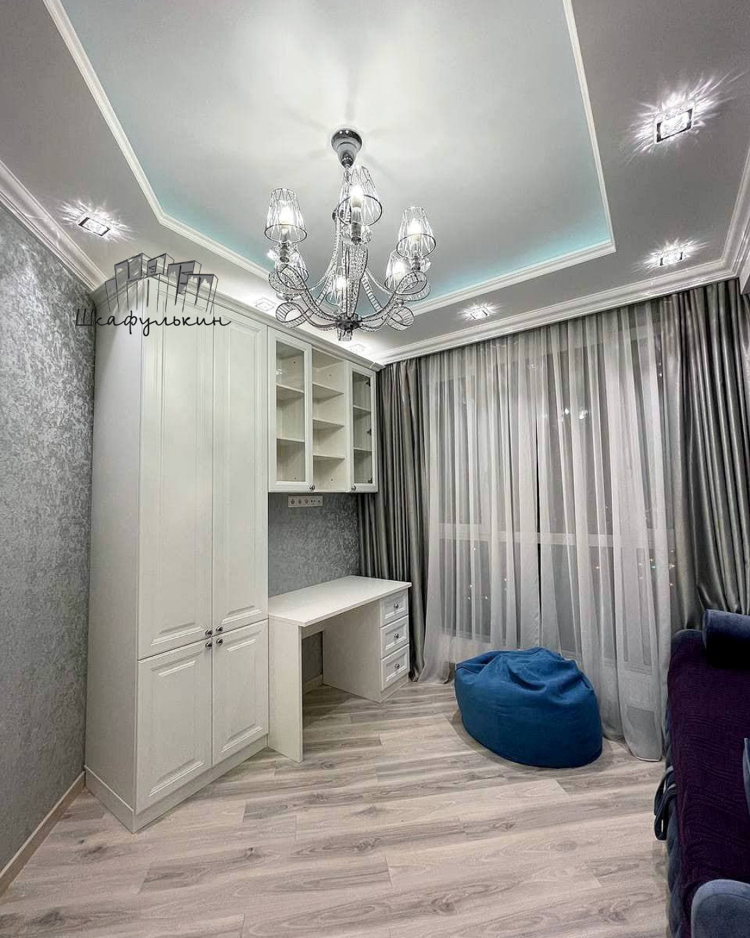 Меблировка спальни с рабочей зоной