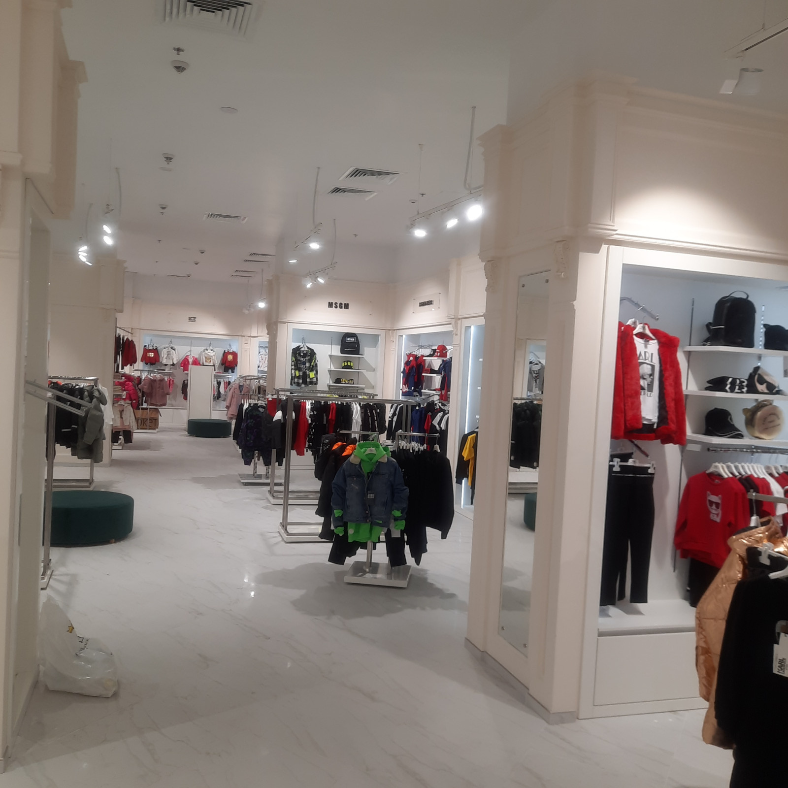 Магазин одежды в г.Москва