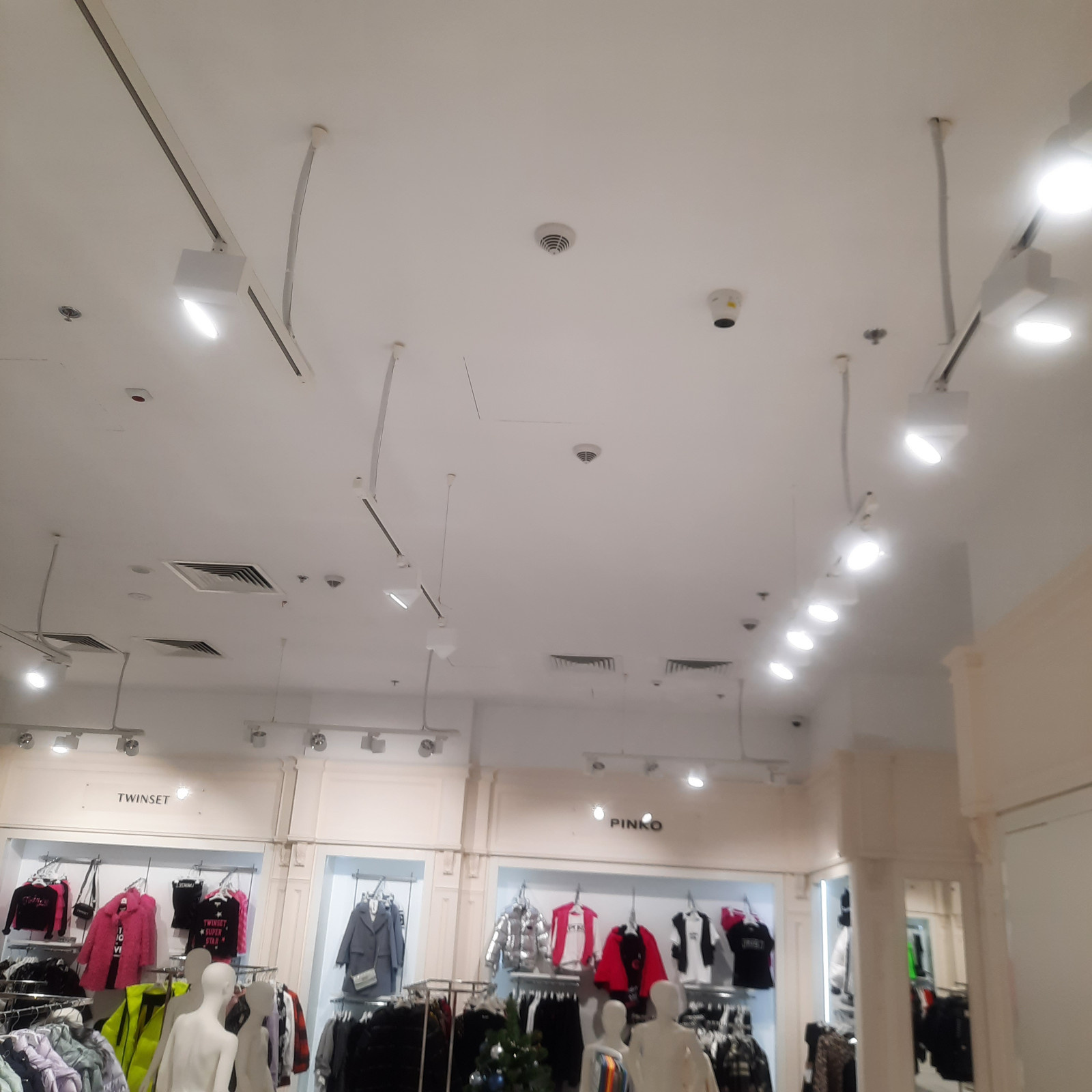 Магазин одежды в г.Москва