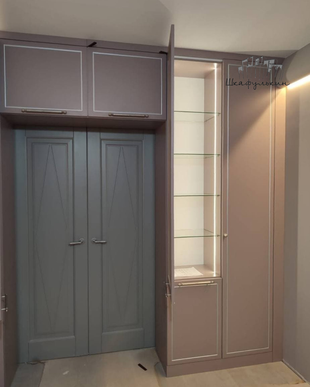 Обложка проекта: Меблировка квартиры и стенка с подсветкой