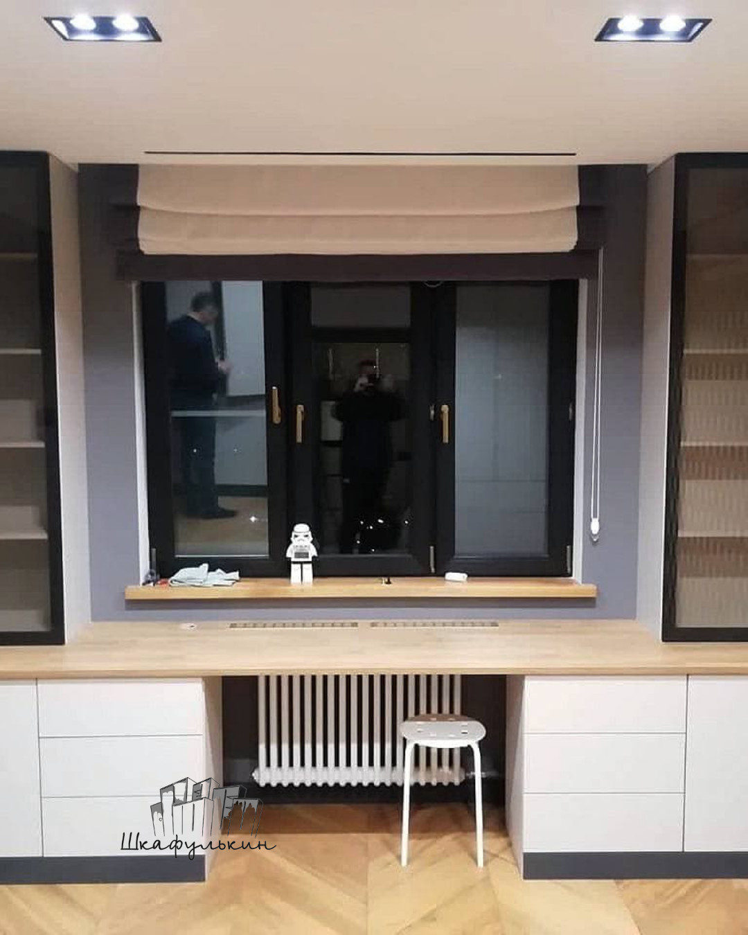 Обложка проекта: Детская  с двумя рабочими зонами у окна