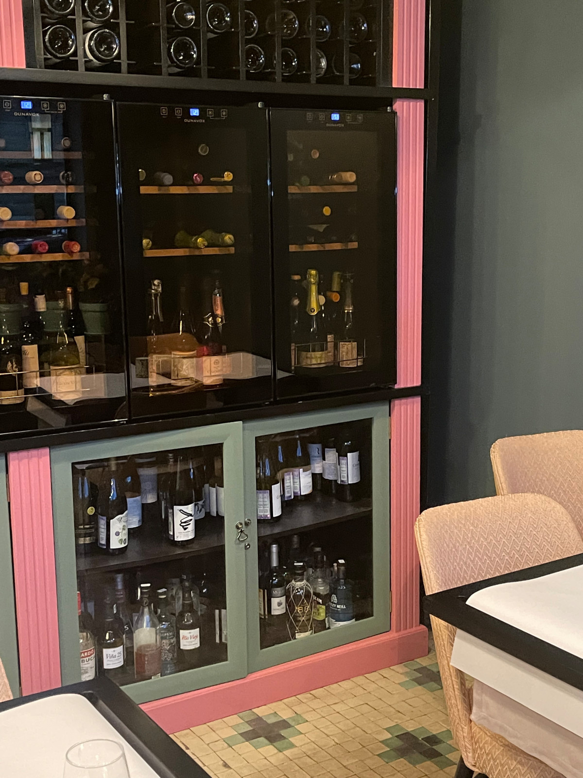 Декор ресторана Чарли