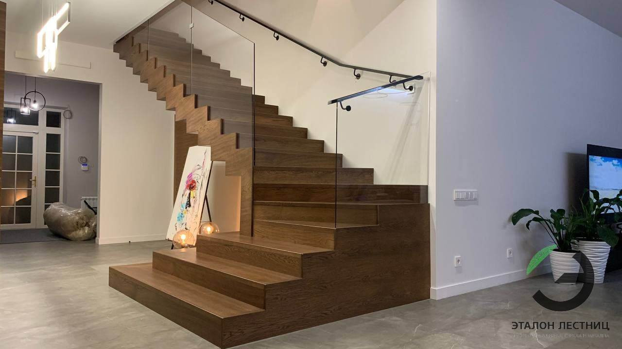 Лестница на металлическом каркасе, проект № 921