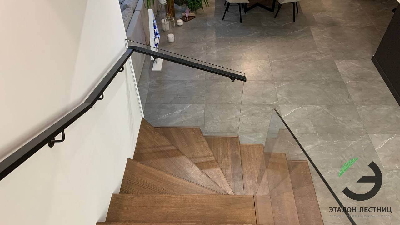 Лестница на металлическом каркасе, проект № 921