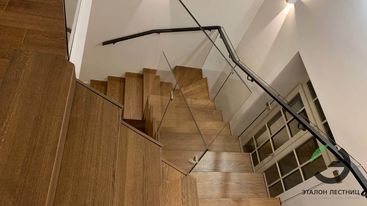 Лестница на металлическом каркасе, проект № 921