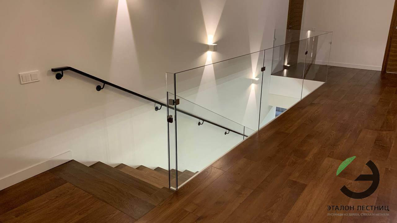 Обложка проекта: Лестница на металлическом каркасе, проект № 921