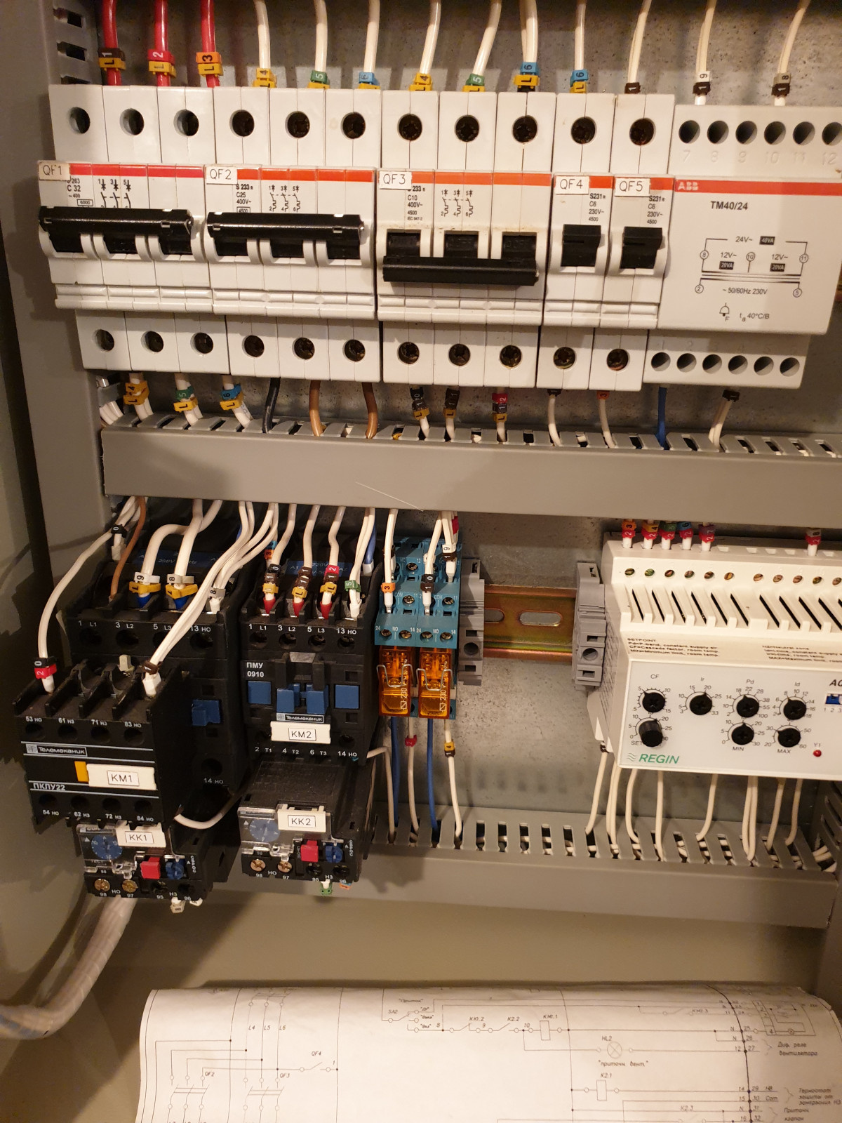 Обложка проекта: Электромонтажные работы