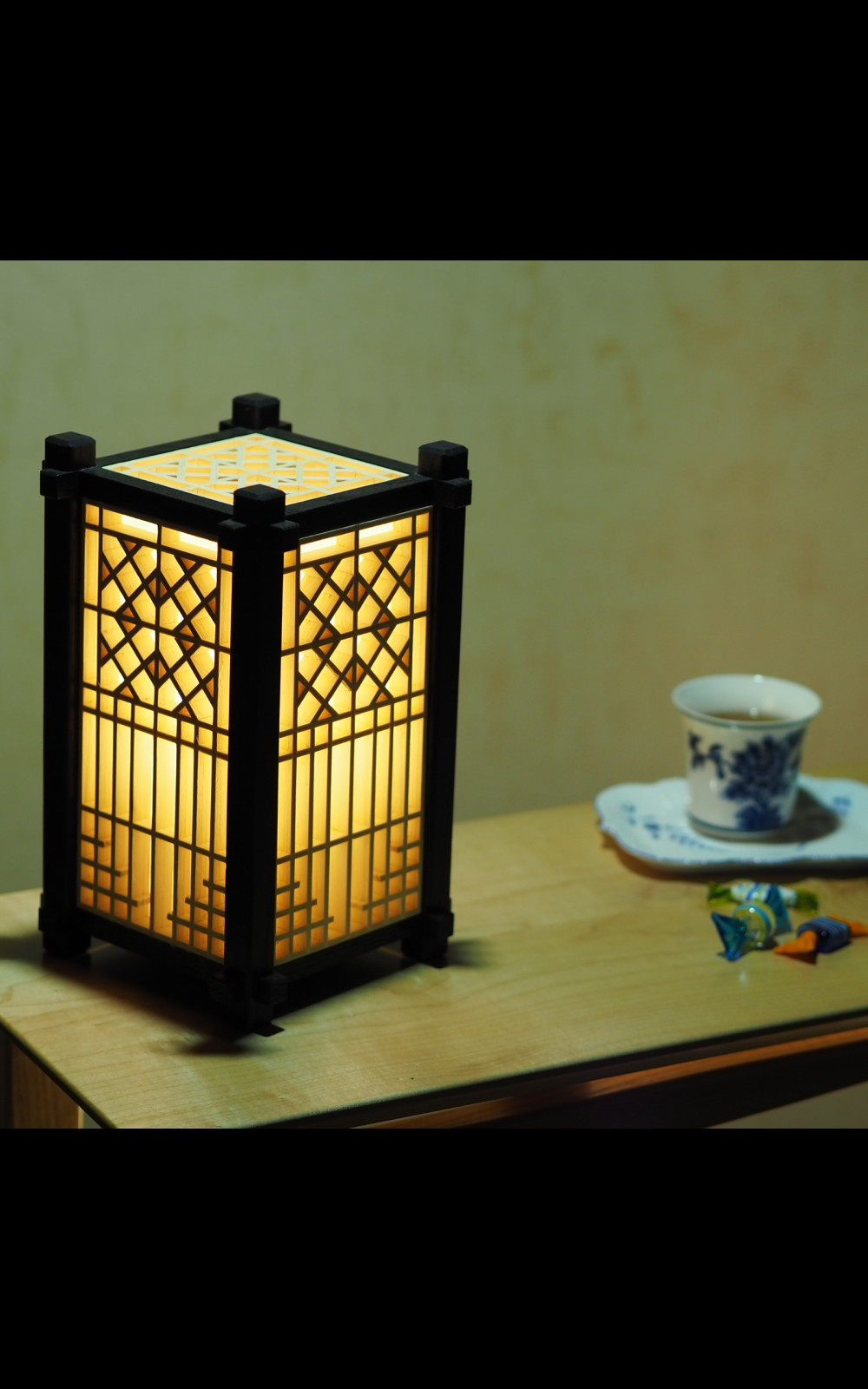 Japanese wooden table or floor lamp lantern