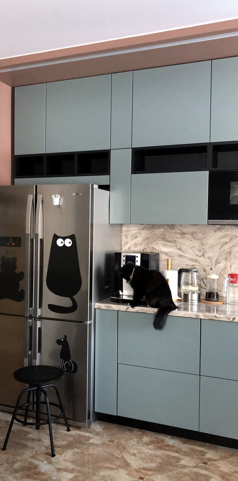 Кухня-столовая в загородном доме, Подмосковье