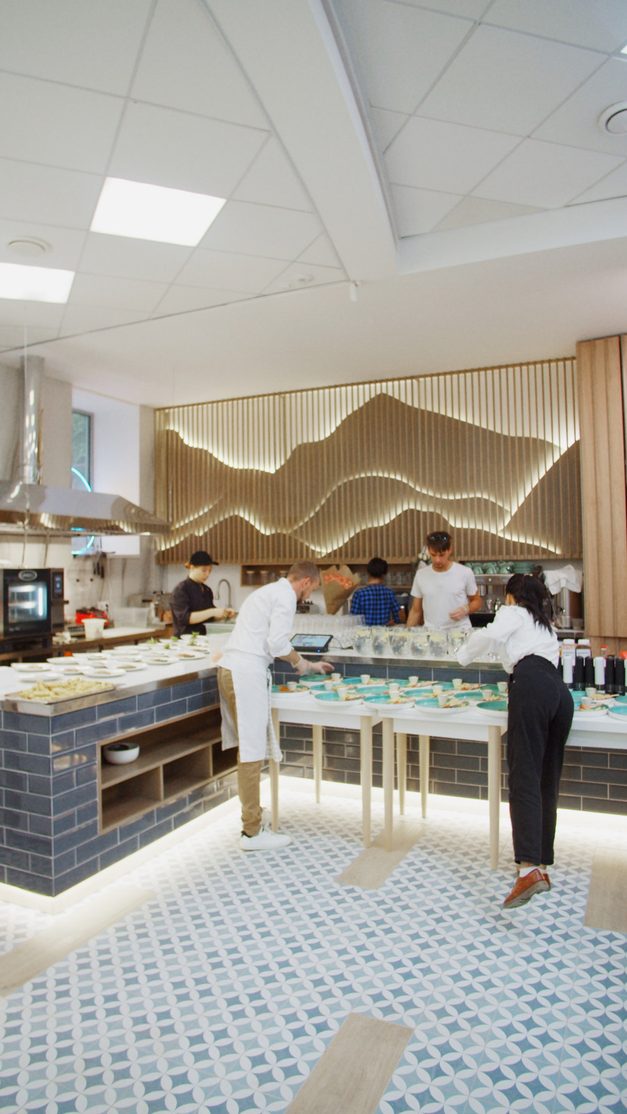 Семейный ресторан "ТмерЛЭНД"