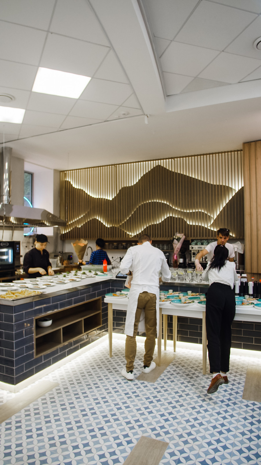 Семейный ресторан "ТмерЛЭНД"