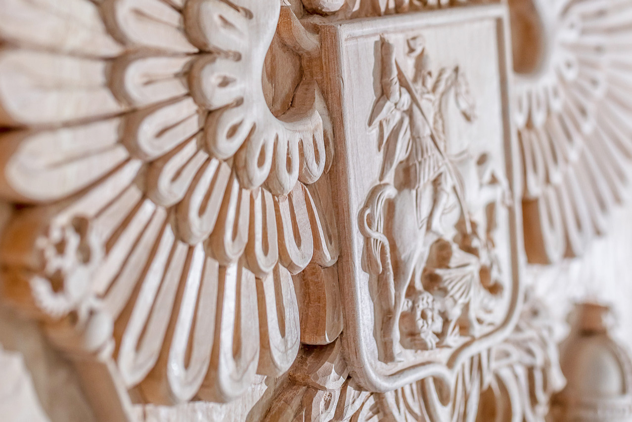 Мебель в русском стиле