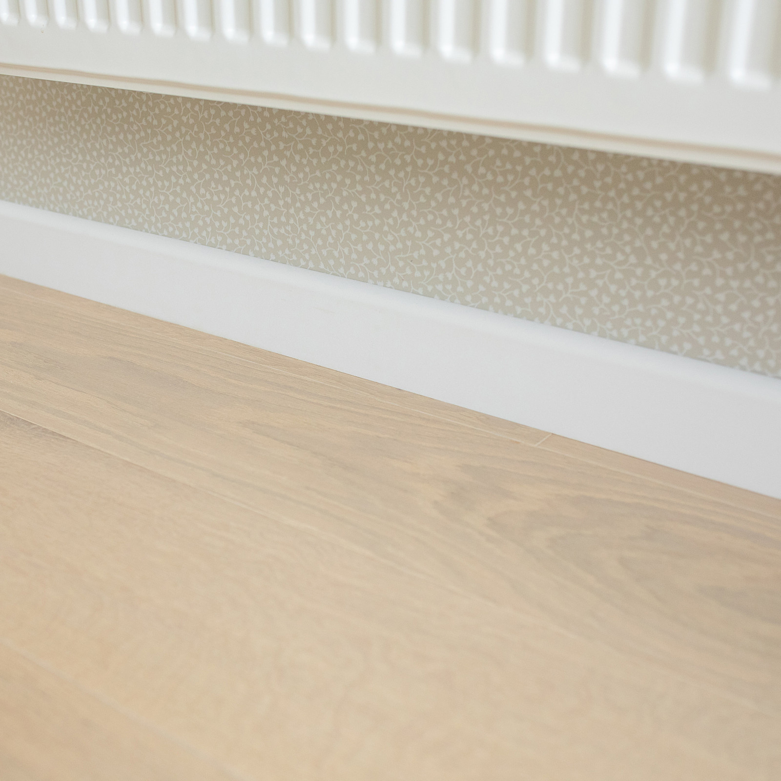 Инженерная доска, Дуб Селект 180 мм в частном доме "Цветы Башкирии"