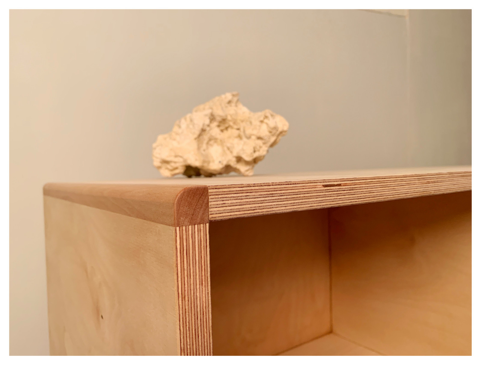 Тумба для винилового проигрывателя