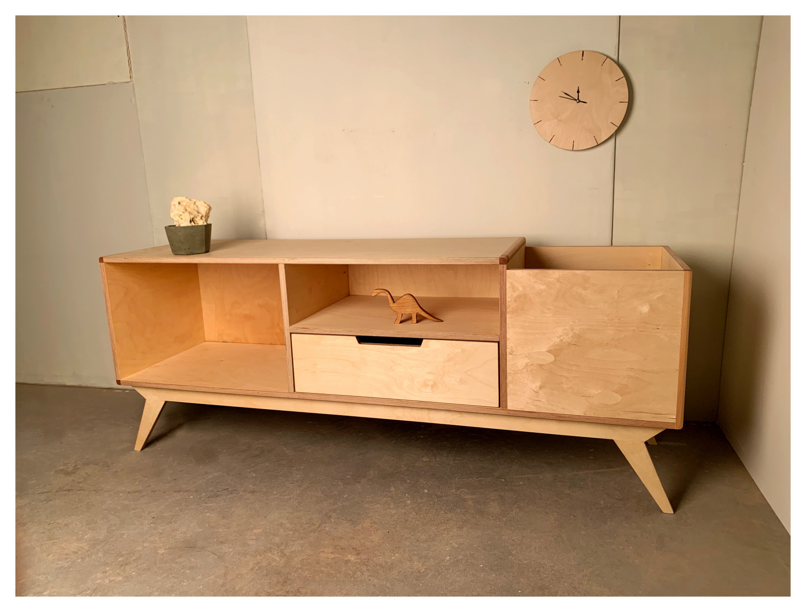 Тумба для винилового проигрывателя