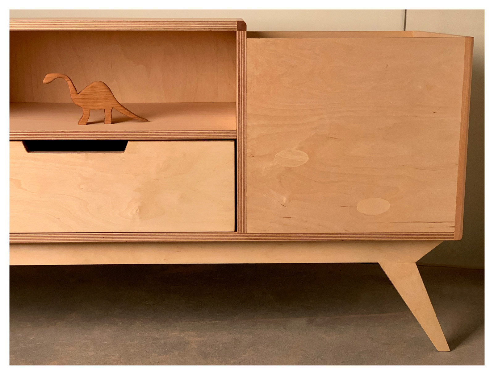 Обложка проекта: Тумба для винилового проигрывателя