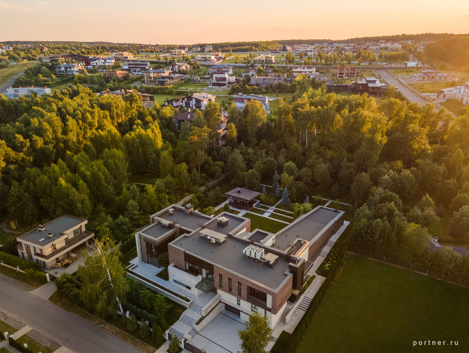 Резиденция CI1000