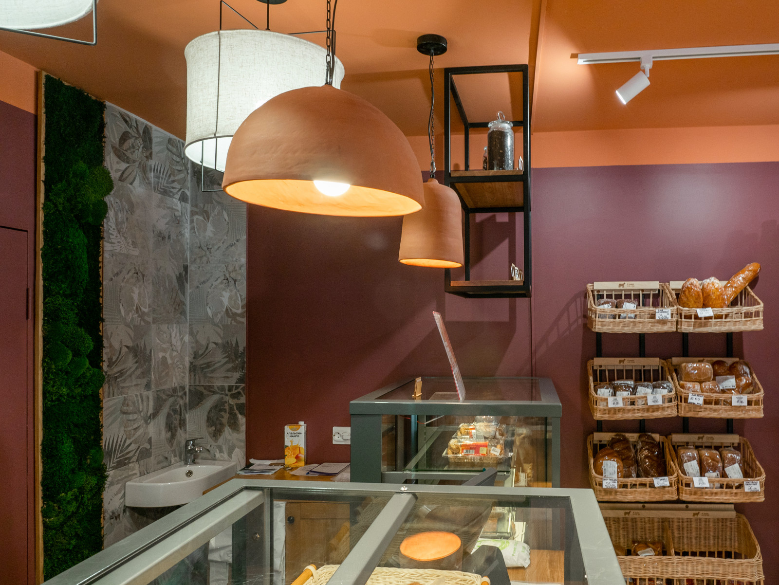 Ребрендинг  магазина "Из Атлашево"