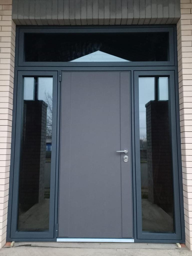 Входные двери для частного дома, коттеджа, таунхауса, дачи