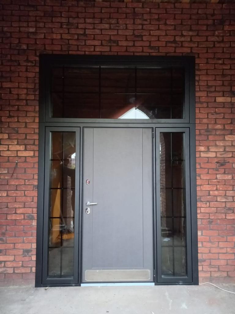 Входные двери для частного дома, коттеджа, таунхауса, дачи