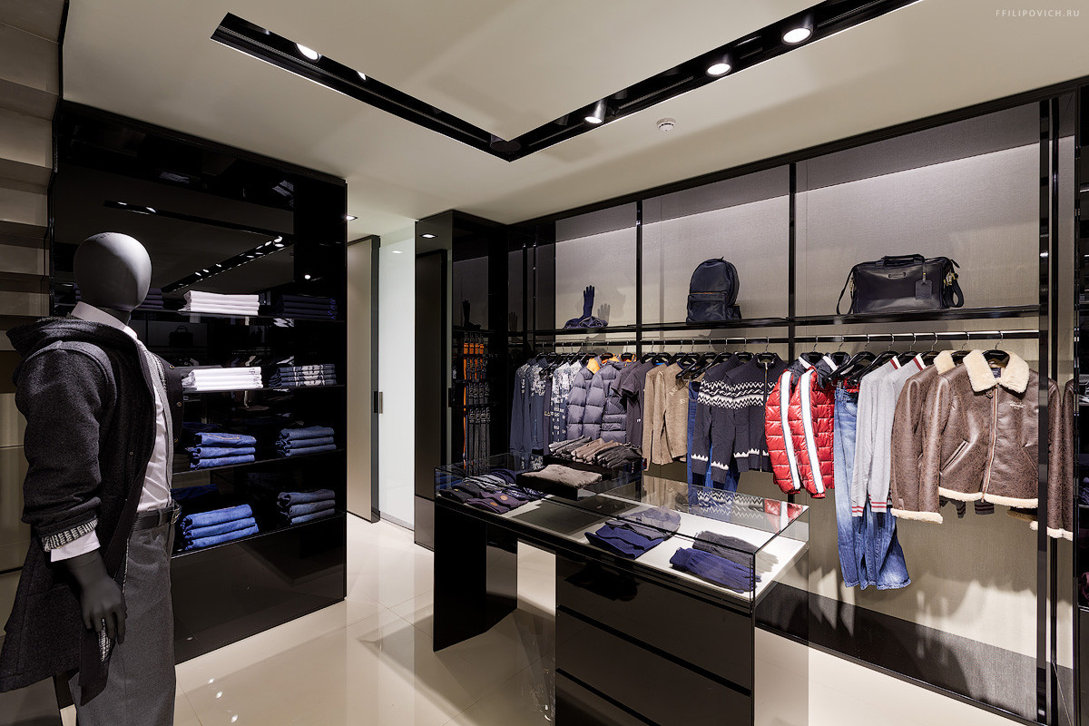 Магазин Emporio Armani