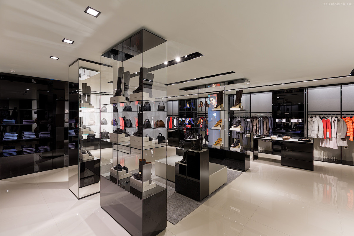 Магазин Emporio Armani