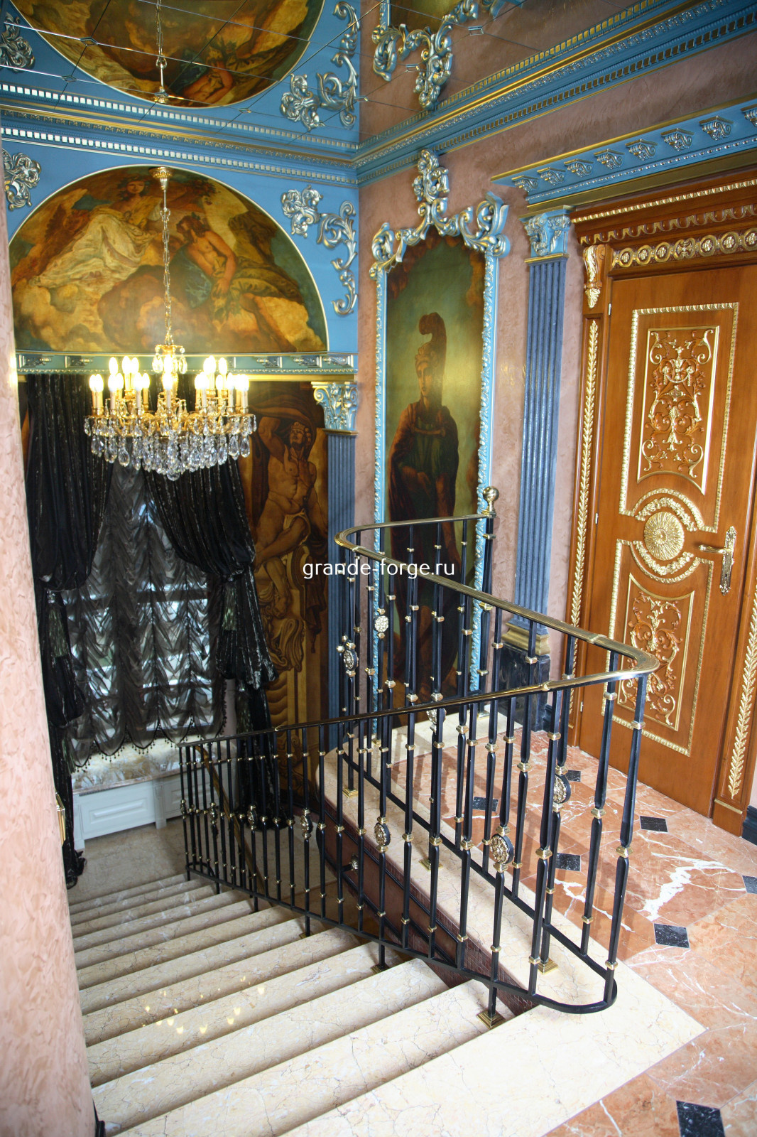 Лестница, стальное кованое ограждение, фабрика Grande forge, коллекция Классик