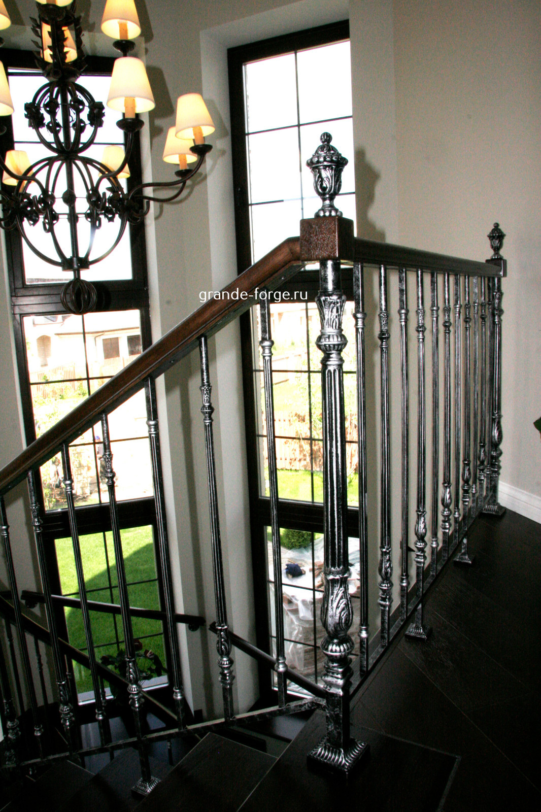 Лестница, чугунное ограждение, фабрика Grande forge, "Художественное литьё"