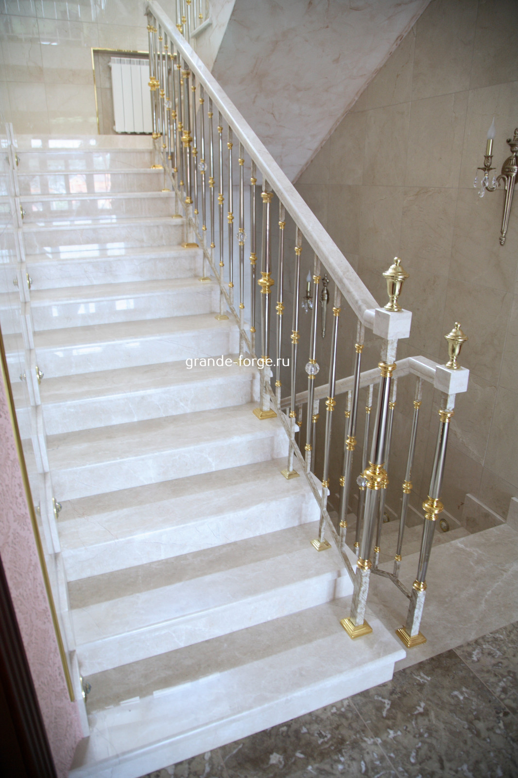 Лестница, латунное ограждение, фабрика Grande forge (Франция), коллекция Париж