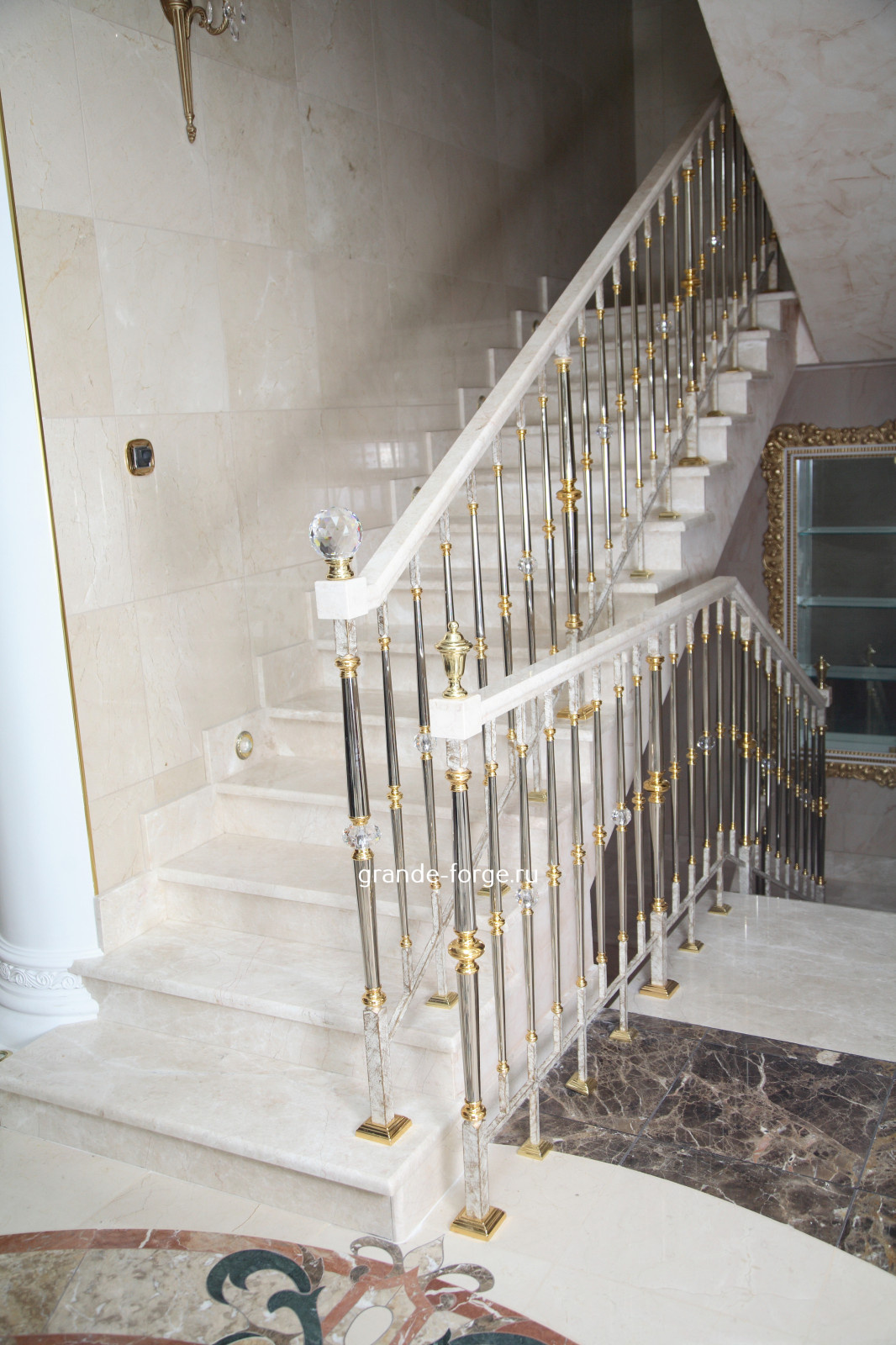 Лестница, латунное ограждение, фабрика Grande forge (Франция), коллекция Париж