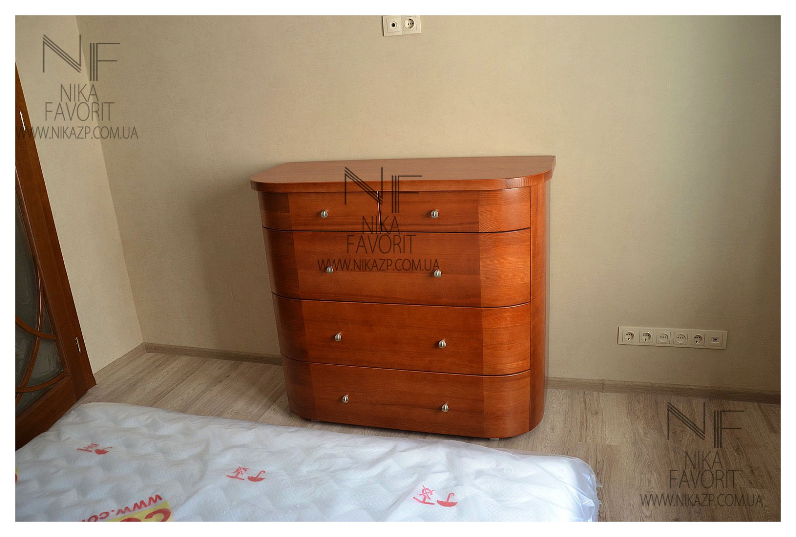 Wooden dresser | Exclusive wooden dresser